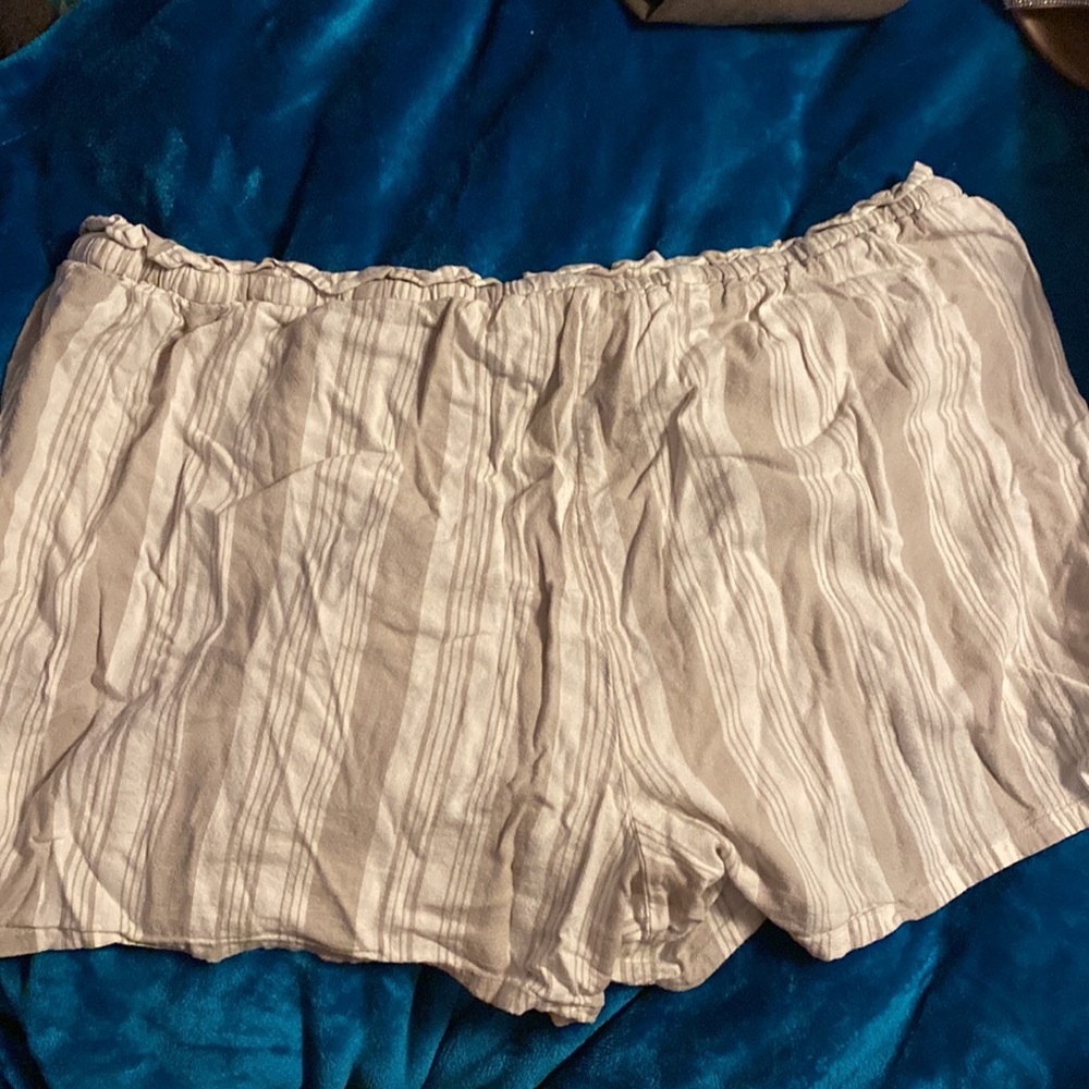 2/$25 Torrid Shorts - Picture 5 of 5